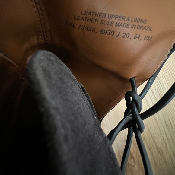 Tory Burch Elegant Suede Ankle Boots - Picture 10 of 11